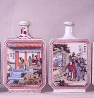 喝完酒瓶別扔！這些酒瓶收藏價(jià)值上萬，九年價(jià)漲三倍！
